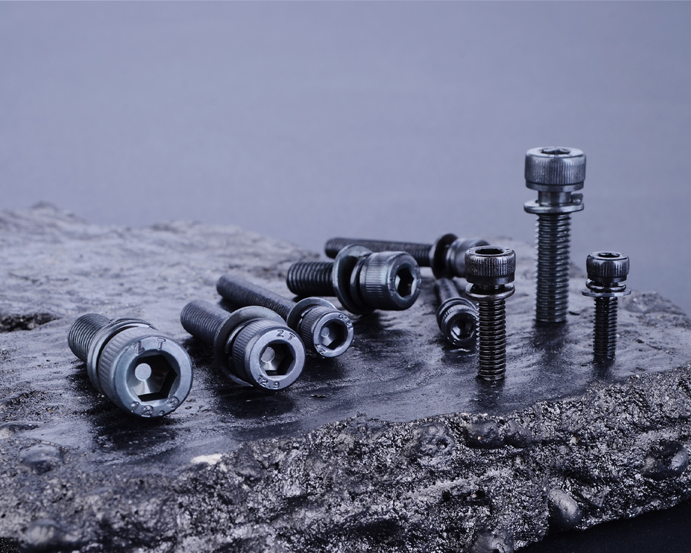 Hexagon socket head cap screws with washer